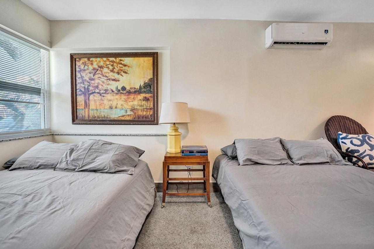 Downtown Hollywood Holiday Retreat Dania Beach Apartment Exterior photo